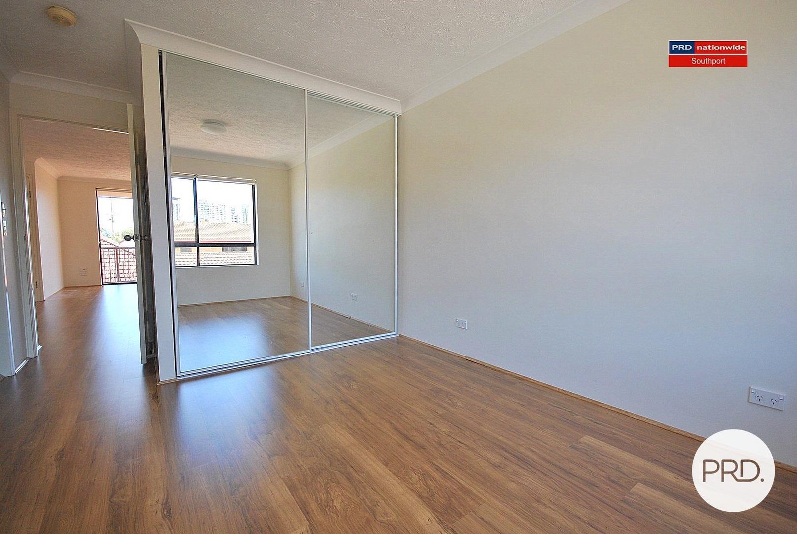 14/217 Scarborough Street SOUTHPORT 6