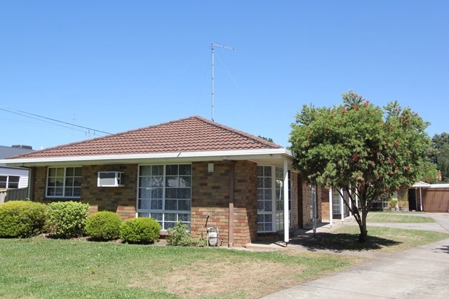 1/422 Ascot Street South BALLARAT CENTRAL 1