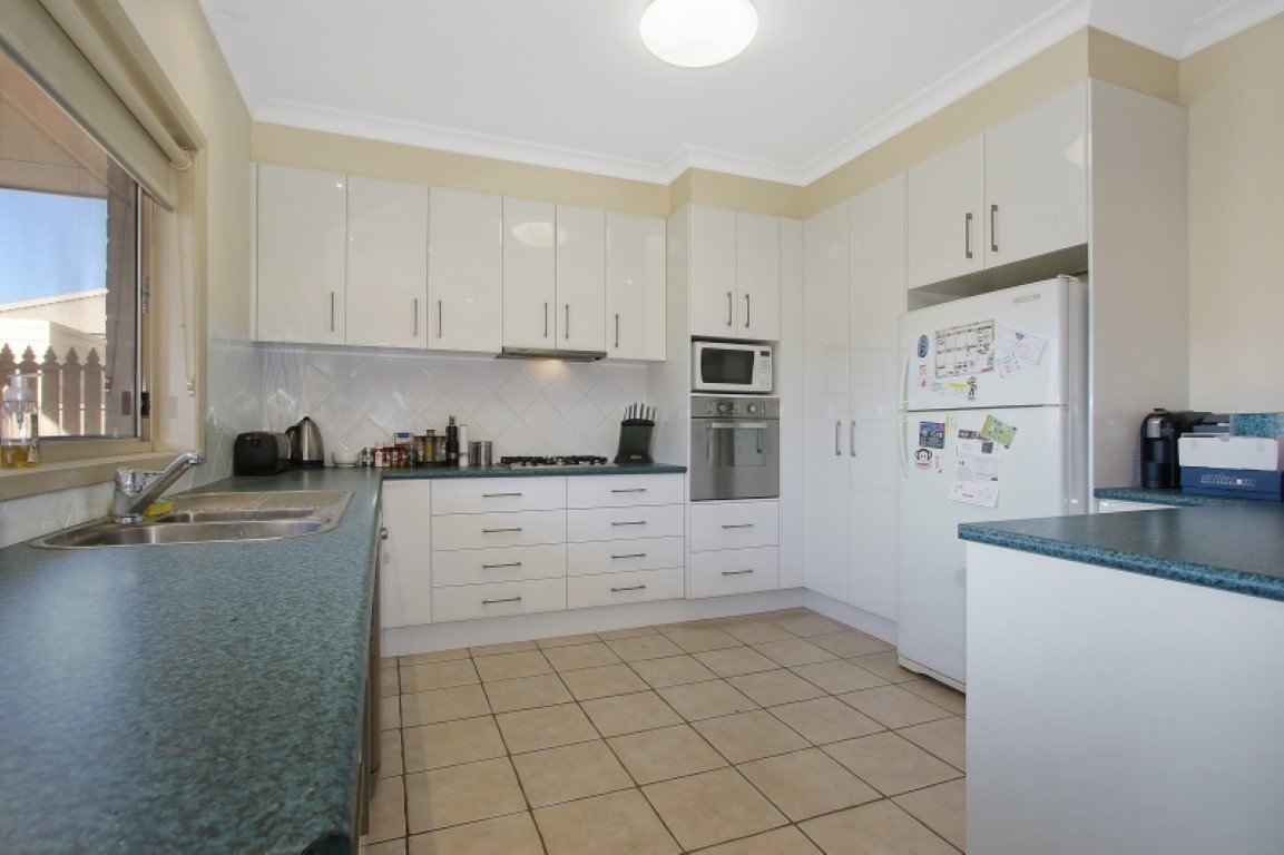 1/422 Buckingham Street NORTH ALBURY 3