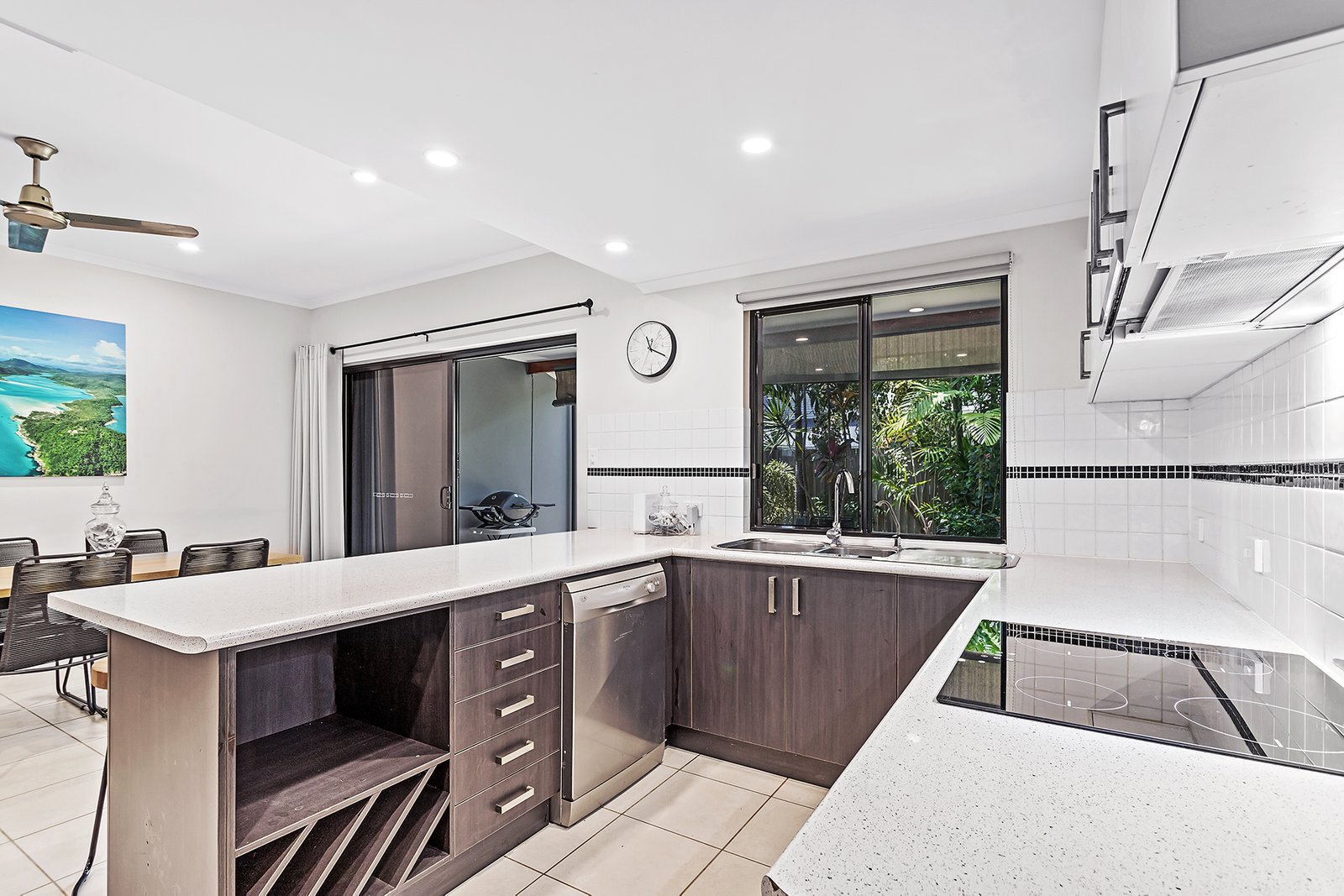 14/25 Abell Road CANNONVALE 6