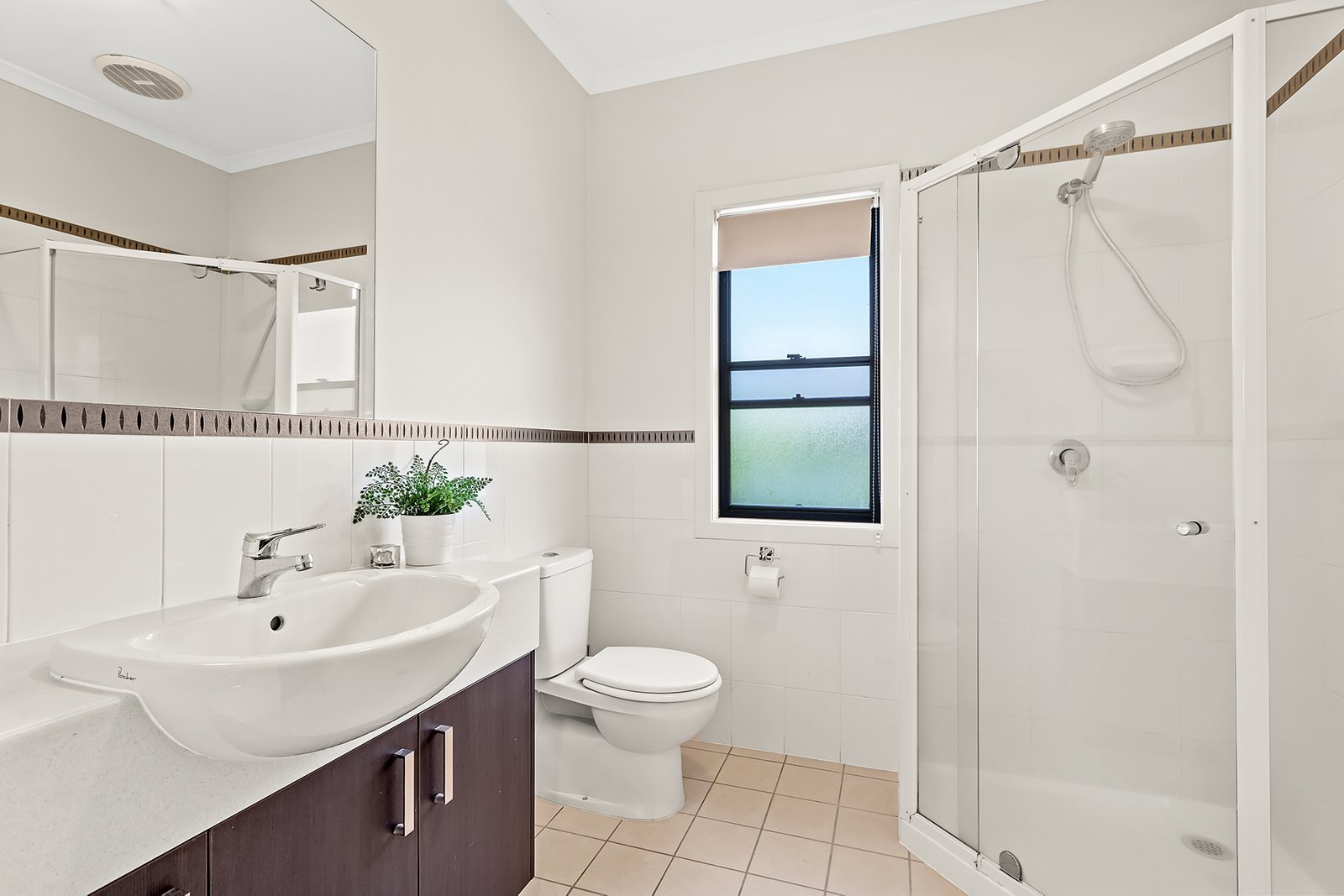 14/25 Abell Road CANNONVALE 11