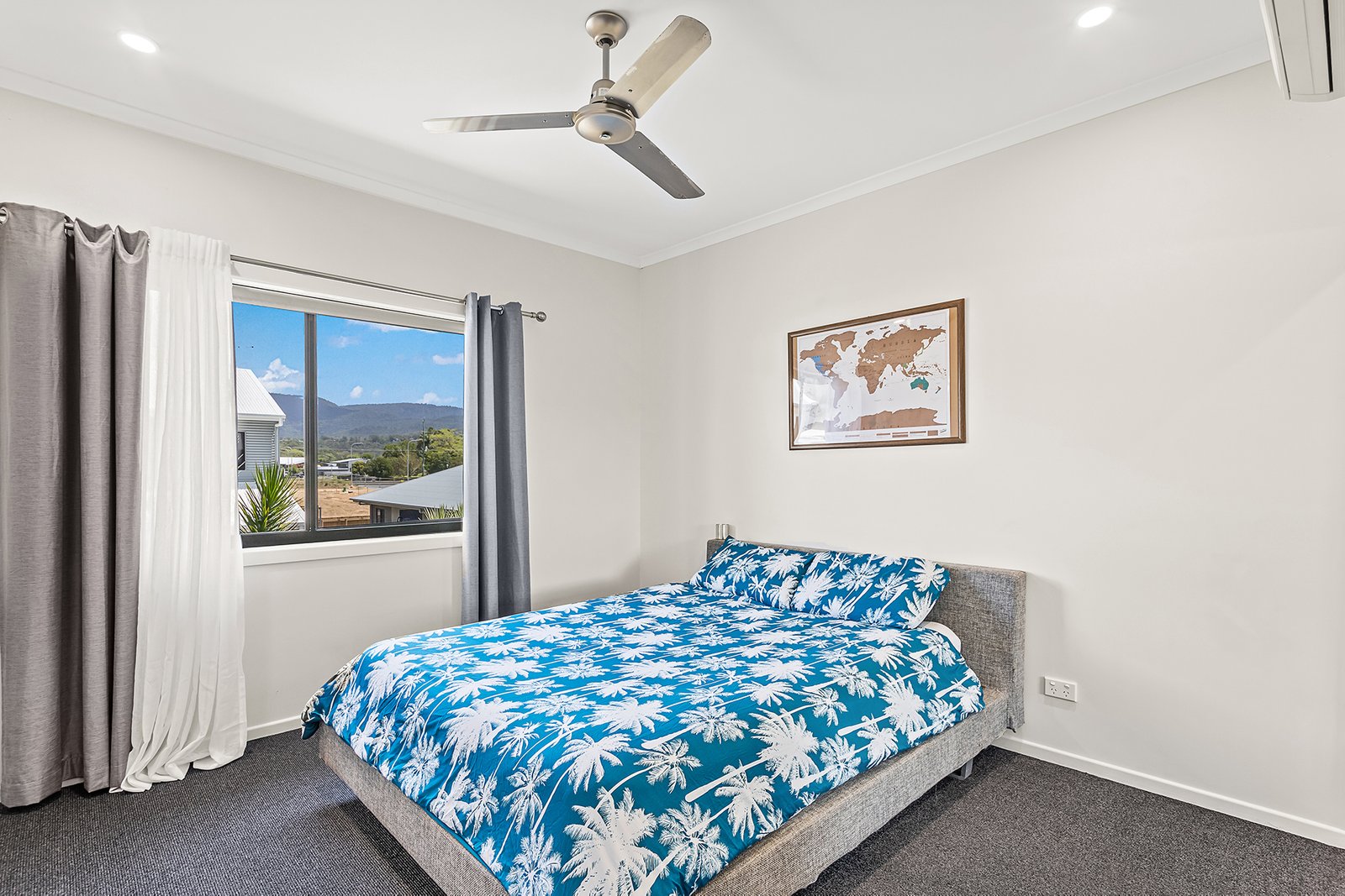 14/25 Abell Road CANNONVALE 12