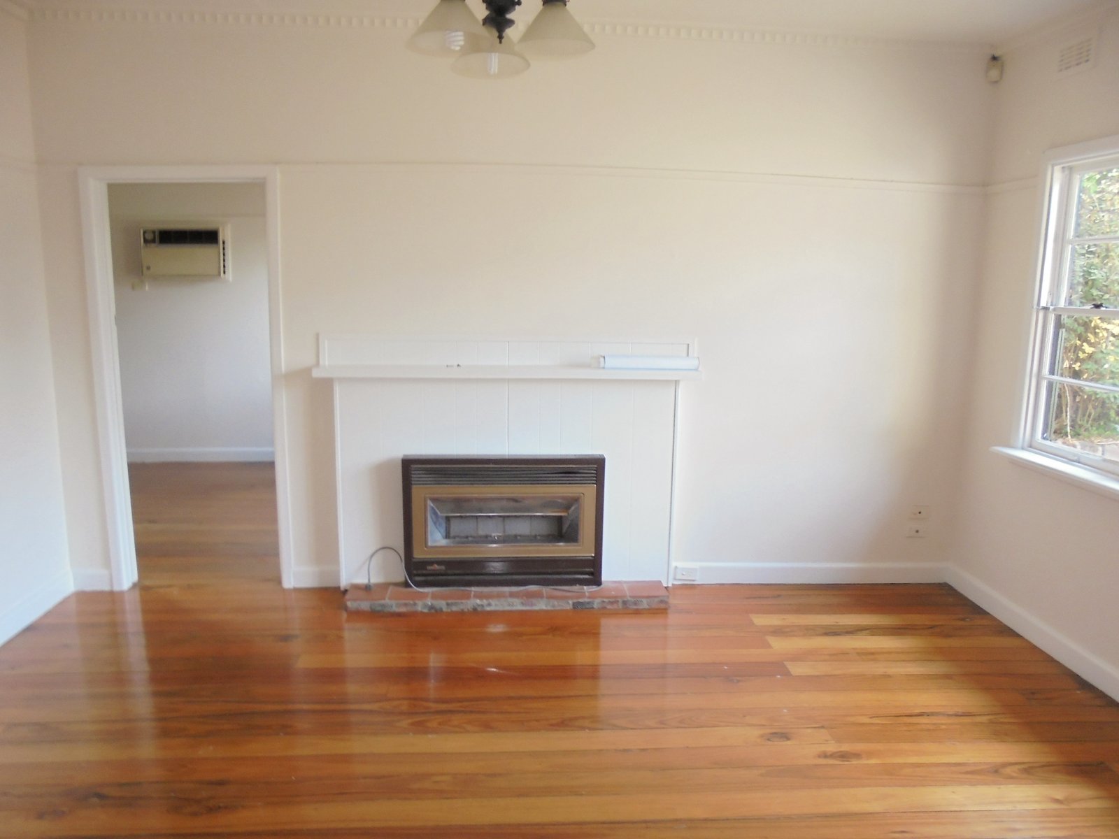 Gallery: 1425 North Road