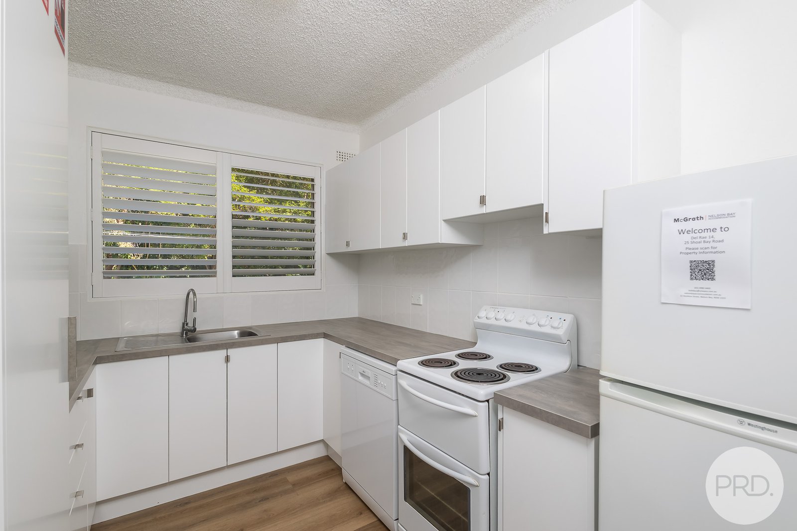 14/25 Shoal Bay Road SHOAL BAY 6