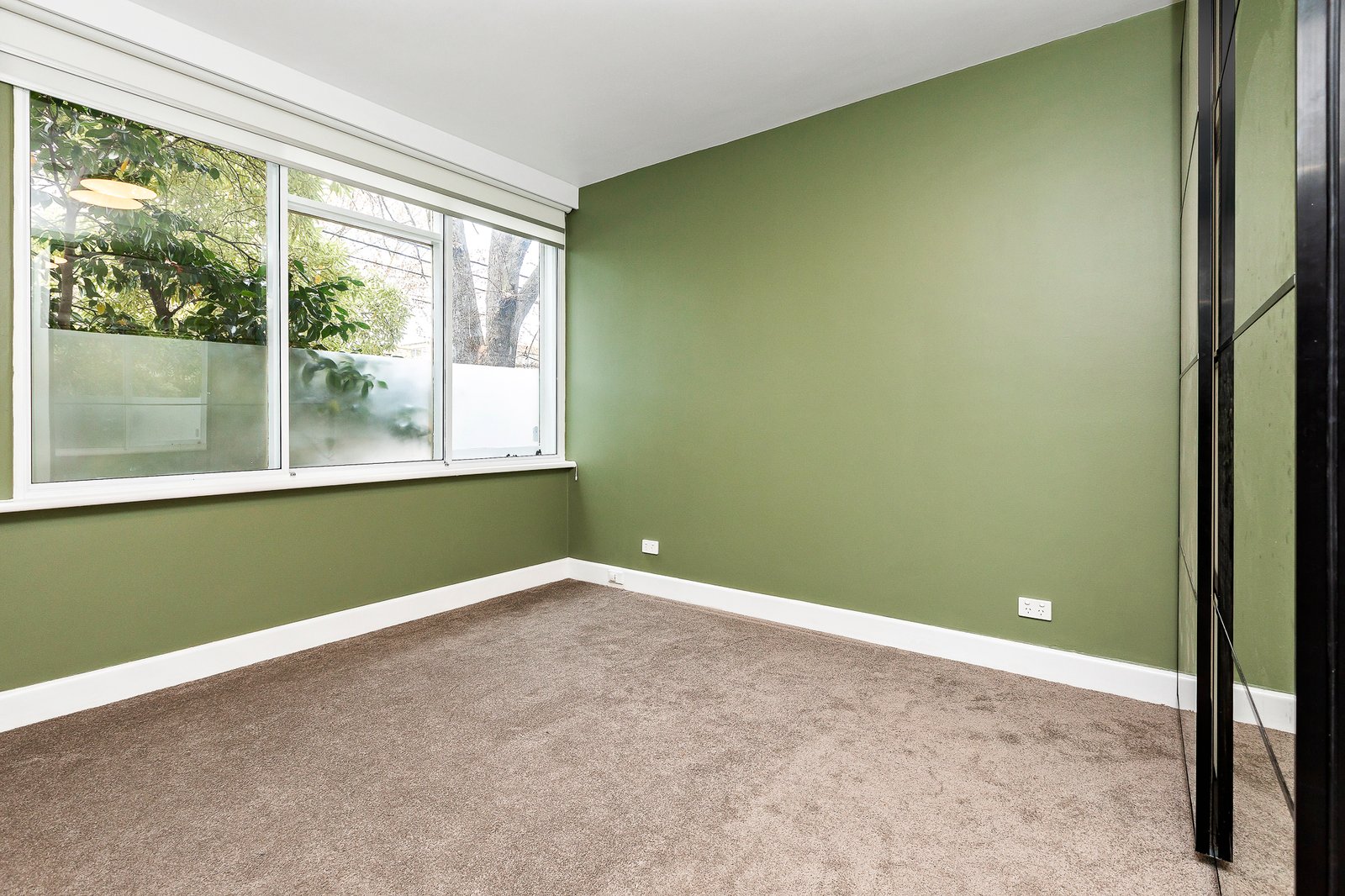 Real Estate and Property in 1/425 Toorak Road , Toorak, VIC