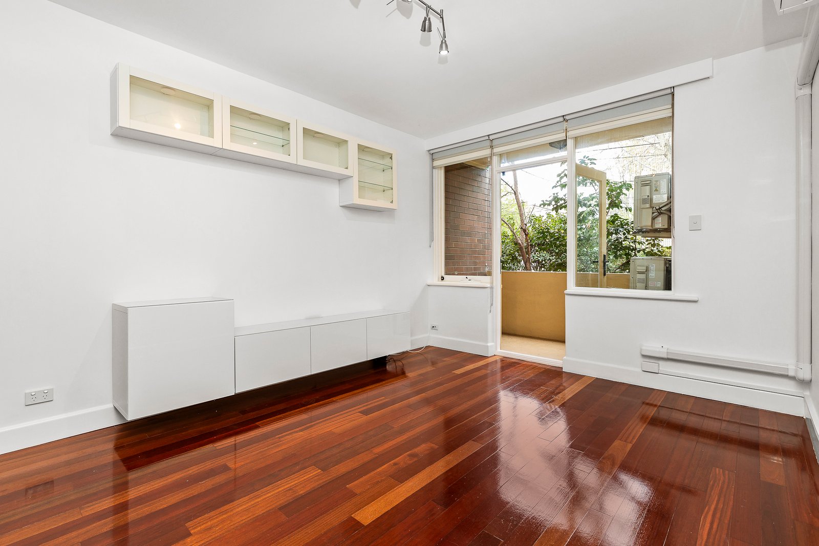 Real Estate and Property in 1/425 Toorak Road , Toorak, VIC
