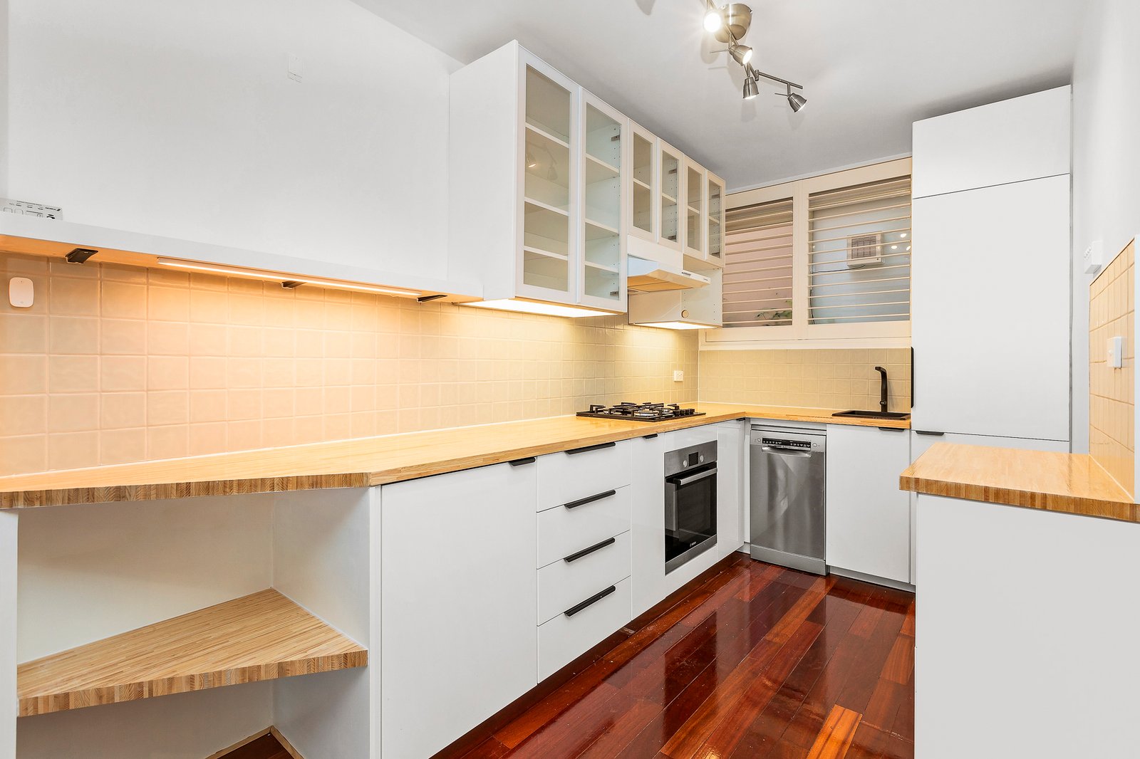 Real Estate and Property in 1/425 Toorak Road , Toorak, VIC