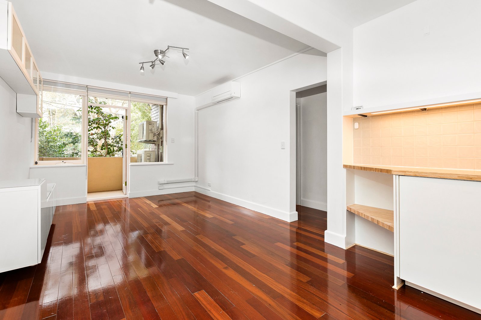 Real Estate and Property in 1/425 Toorak Road , Toorak, VIC
