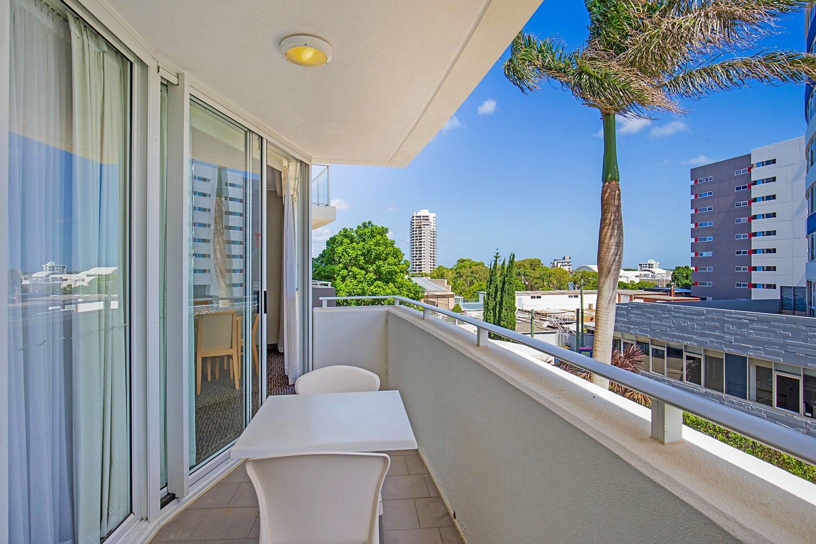 142/6-8 Stuart Street TWEED HEADS 2