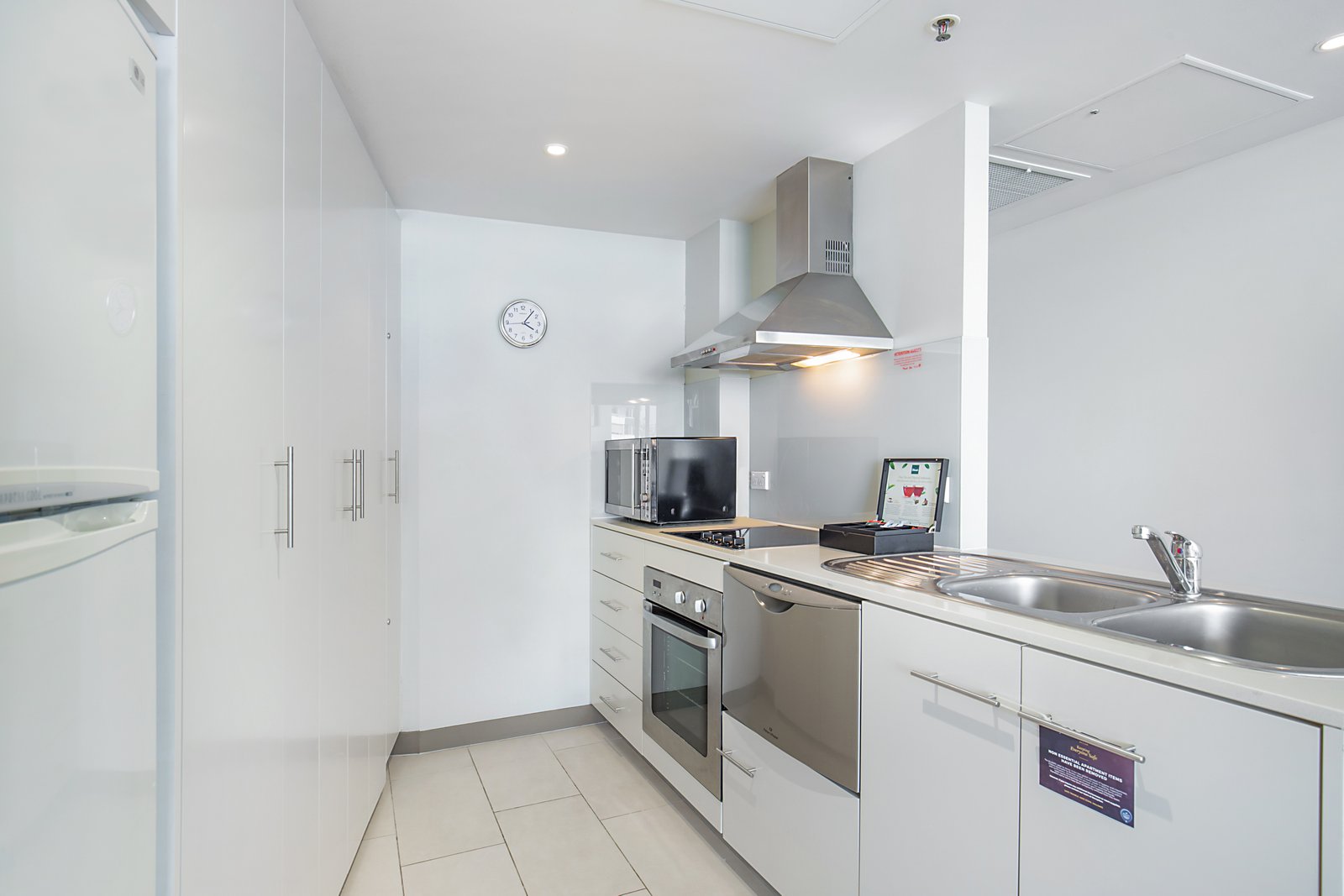 142/6-8 Stuart Street TWEED HEADS 3