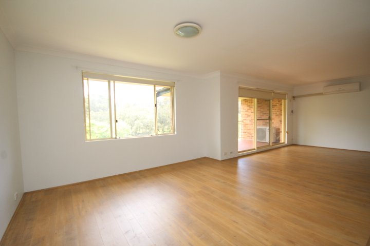 14/28 De Witt Street BANKSTOWN 4