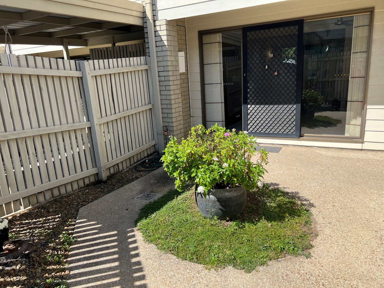 14/28 Parkside Street  TANNUM SANDS 12