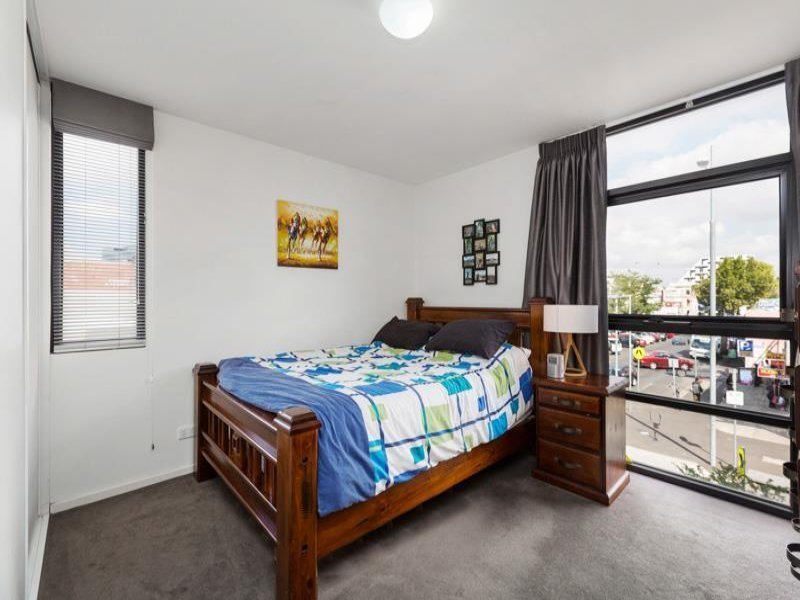 Gallery: 1/42A Byron Street