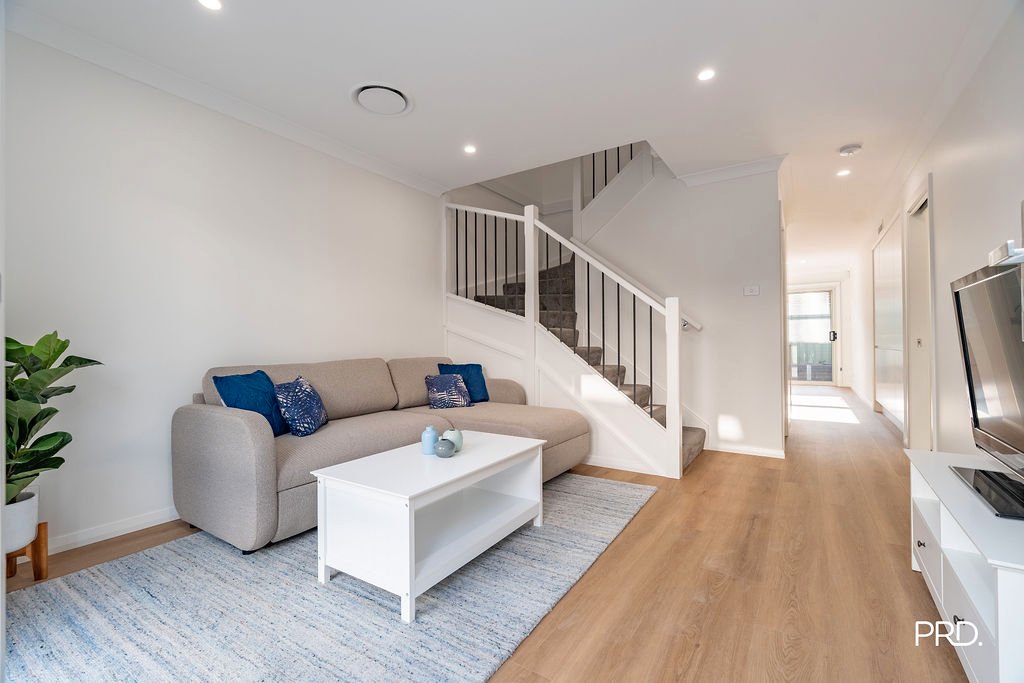 143-145 Stafford Street PENRITH 4