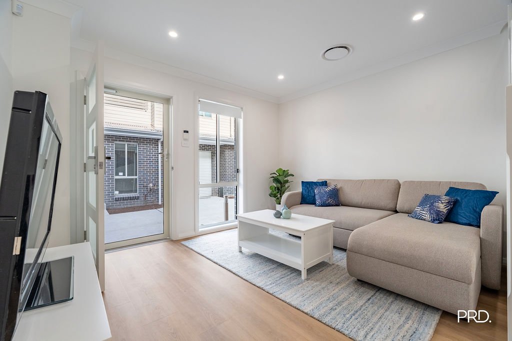 143-145 Stafford Street PENRITH 26