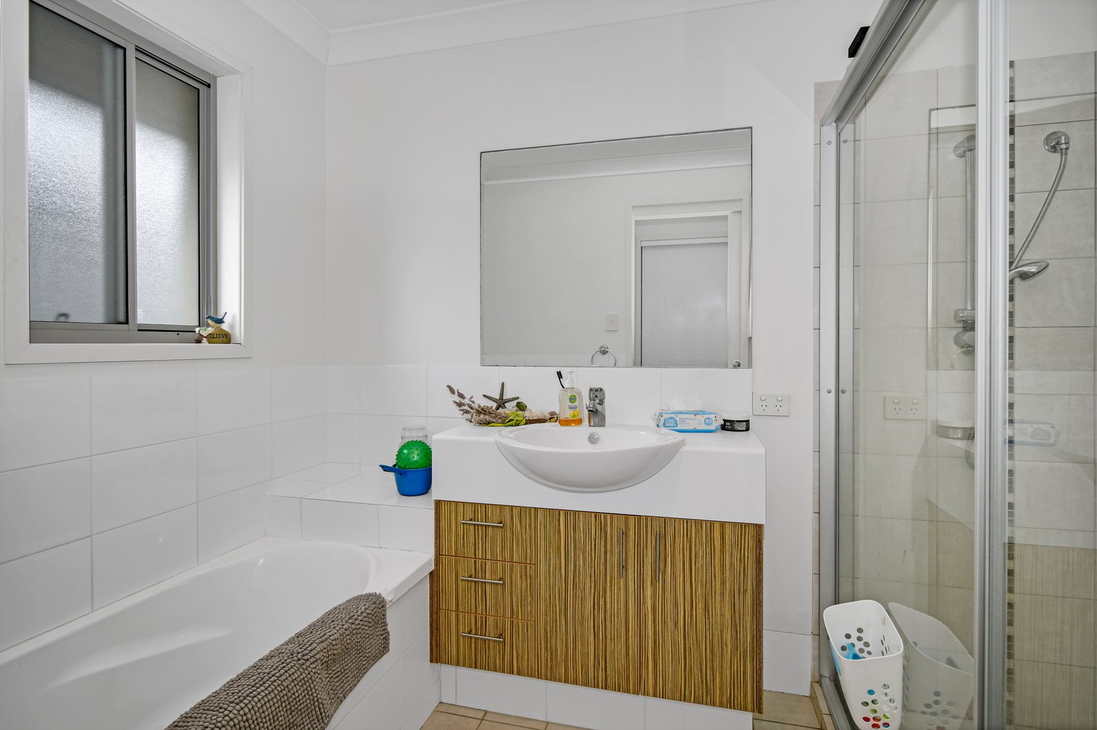14/3-15 Lennox Circuit POTTSVILLE 8
