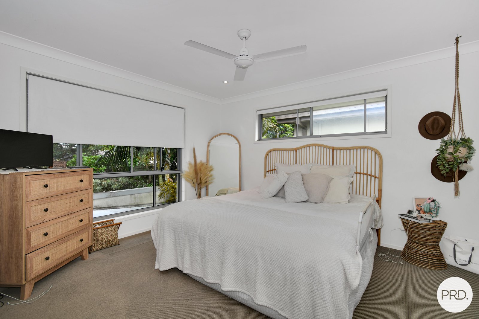 14/3-15 Lennox Circuit POTTSVILLE 5