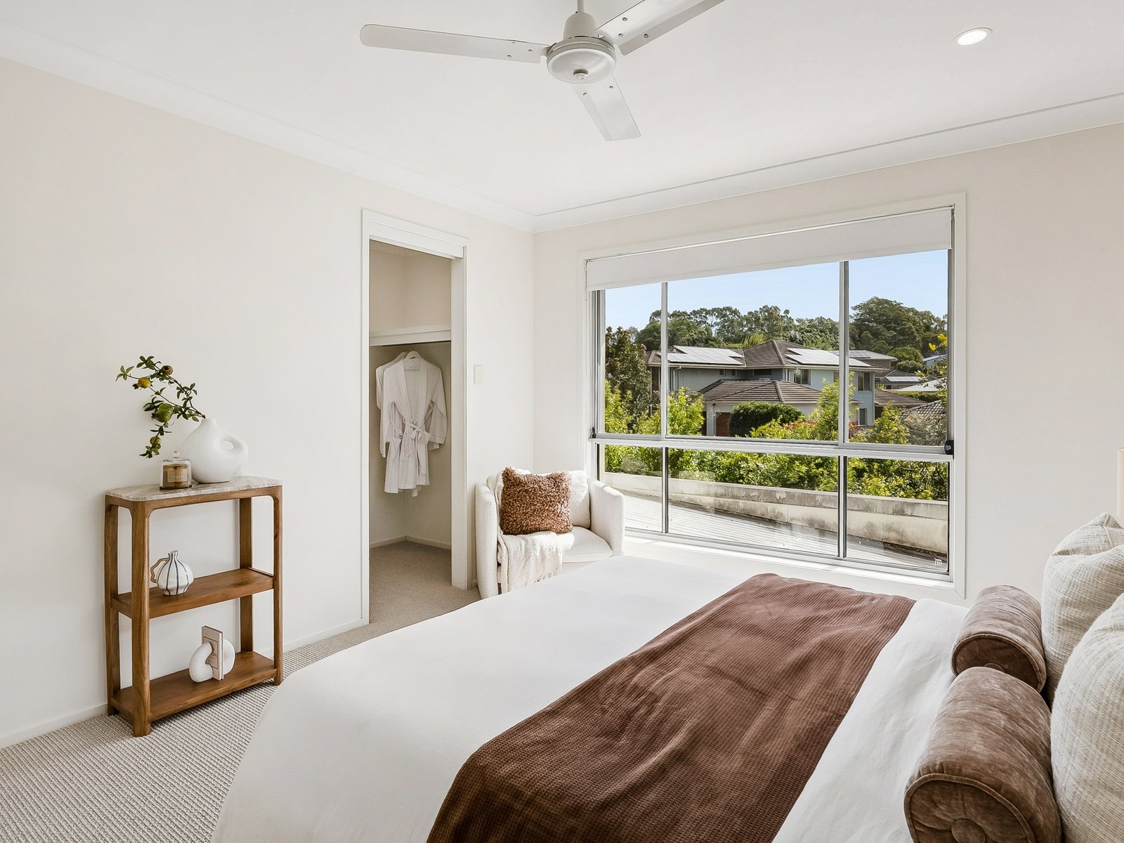 14/3-15 Lennox Circuit POTTSVILLE 9