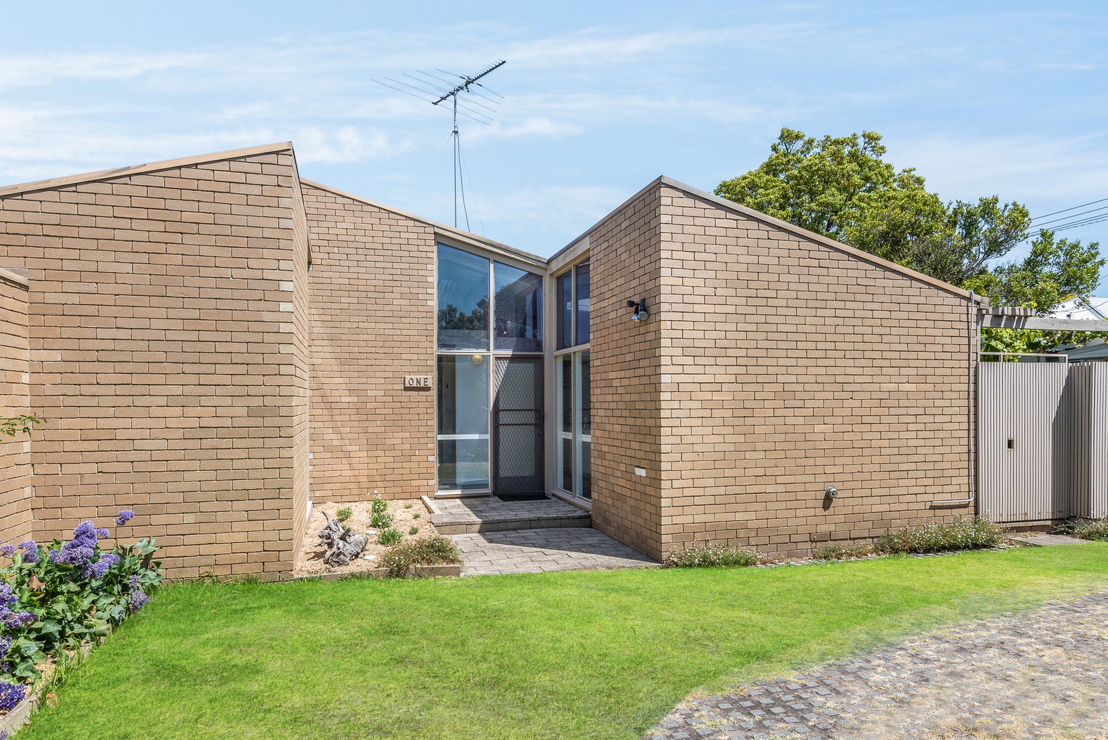 Gallery: 1/43-45 Sydenham Avenue