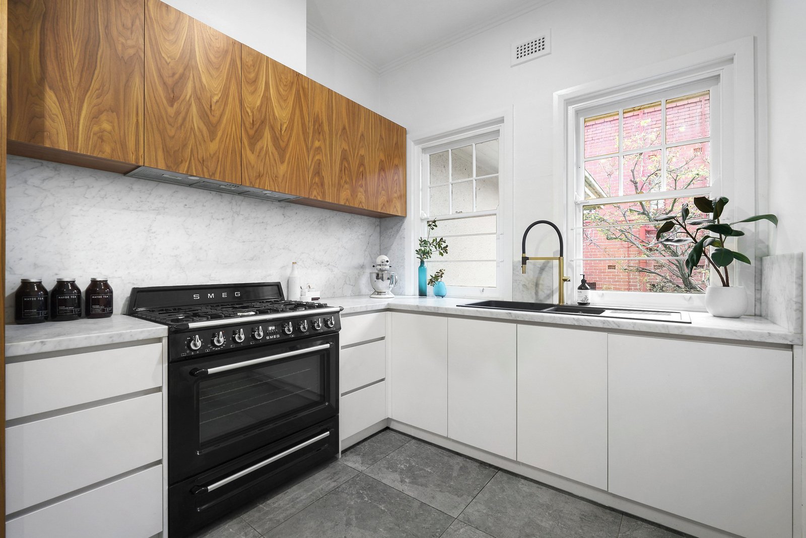 1/43 Acland Street, St Kilda, 3182