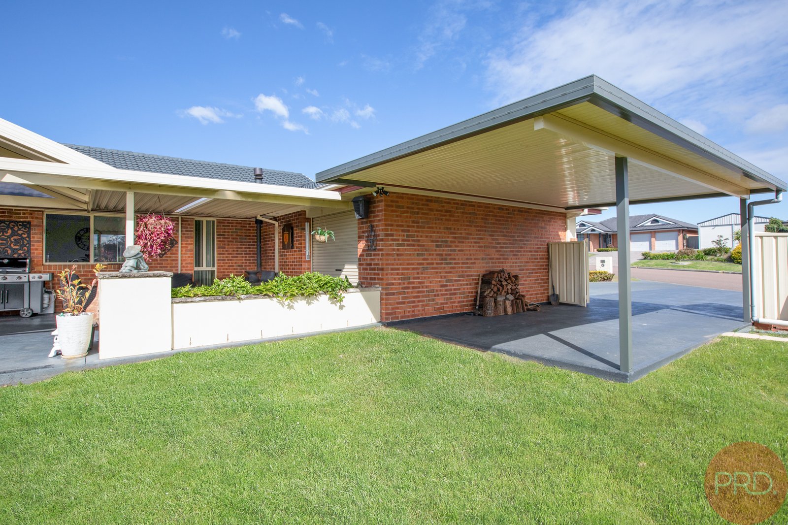 143 Avery Street ABERGLASSLYN 25