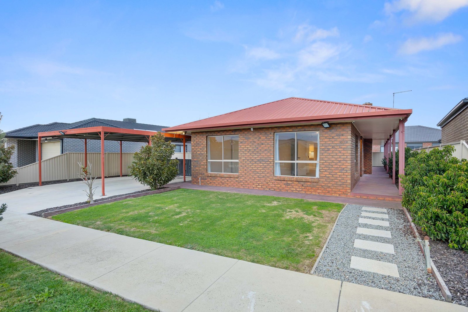 Gallery: 143 Birdwood Avenue