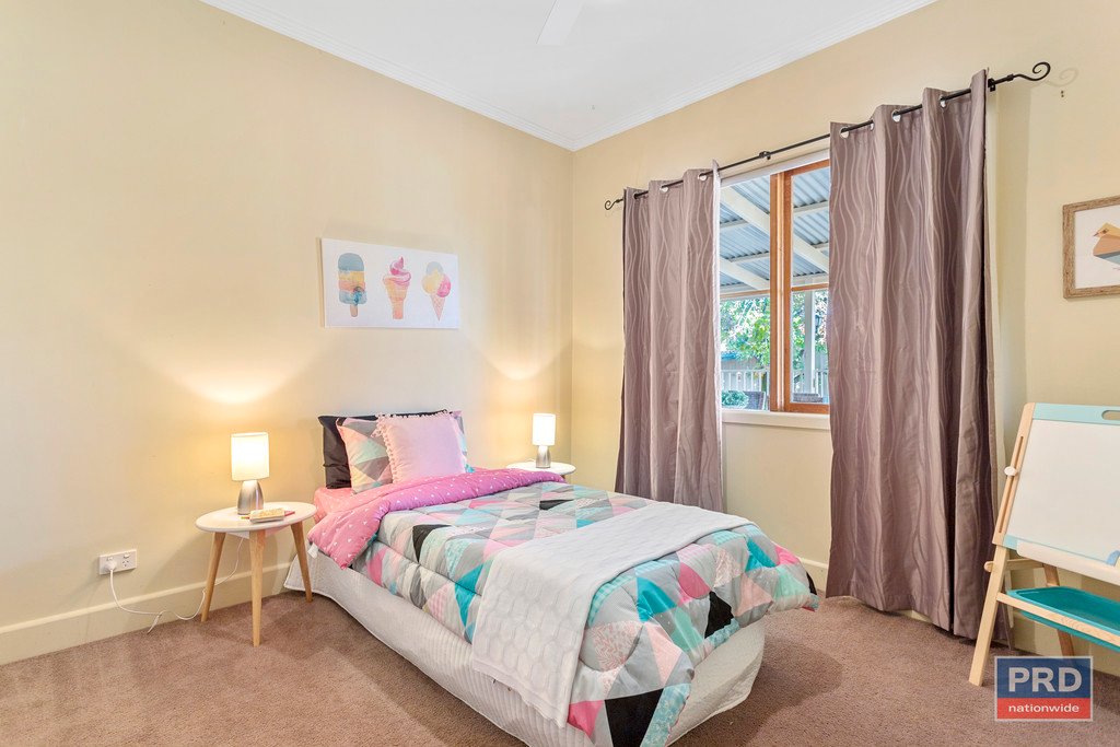 143 Eaglehawk Road LONG GULLY 9
