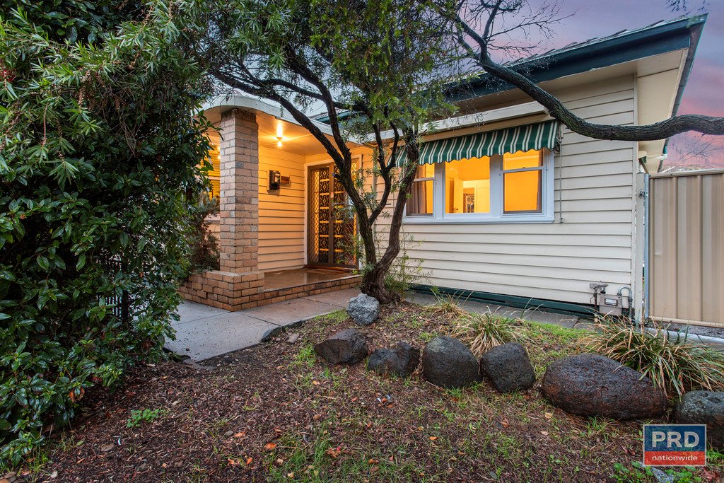 143 Eaglehawk Road LONG GULLY 1