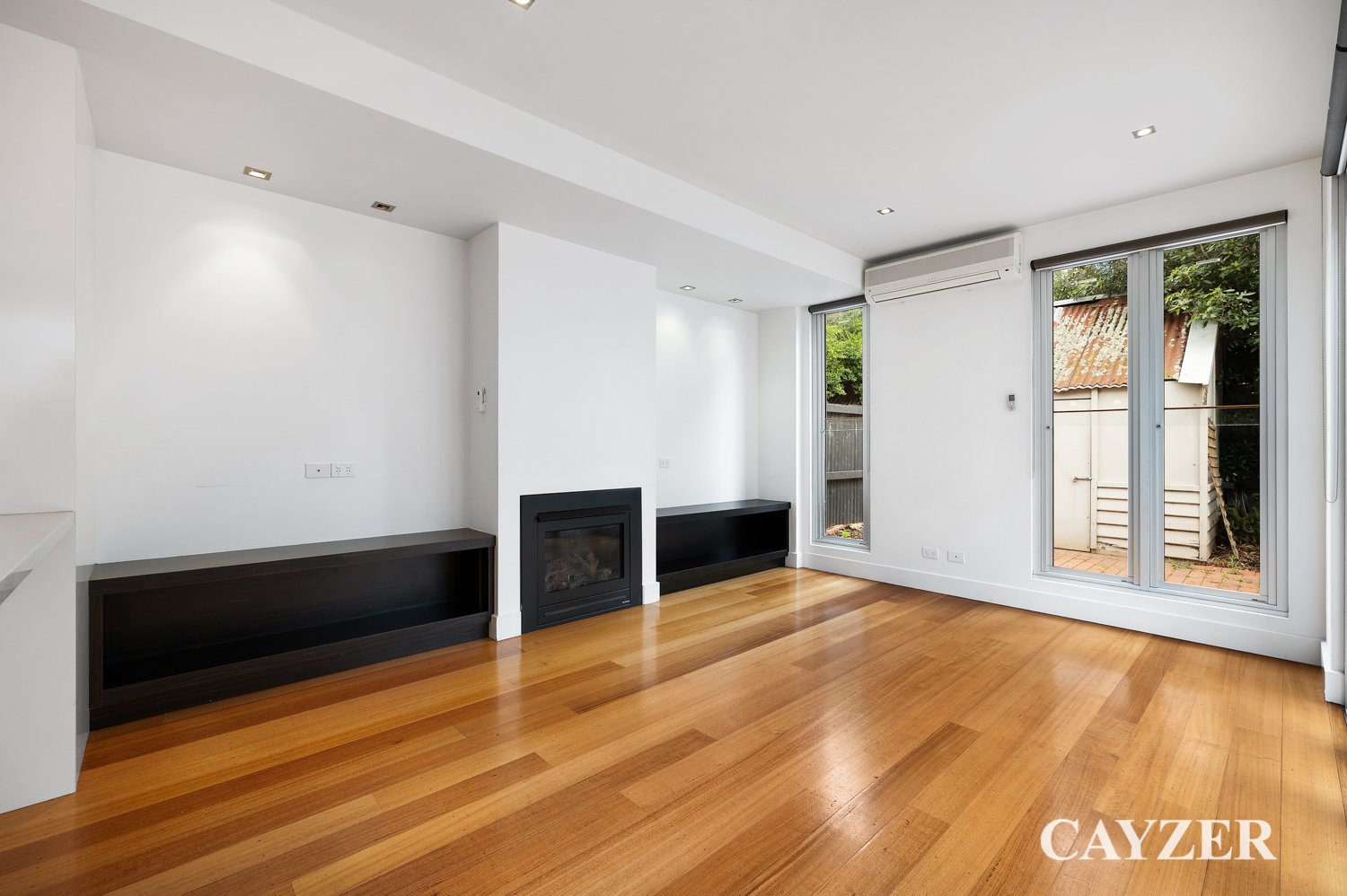 Gallery: 143 Esplanade West