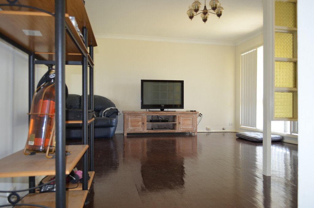 143 Fawcet St  GLENFIELD 10