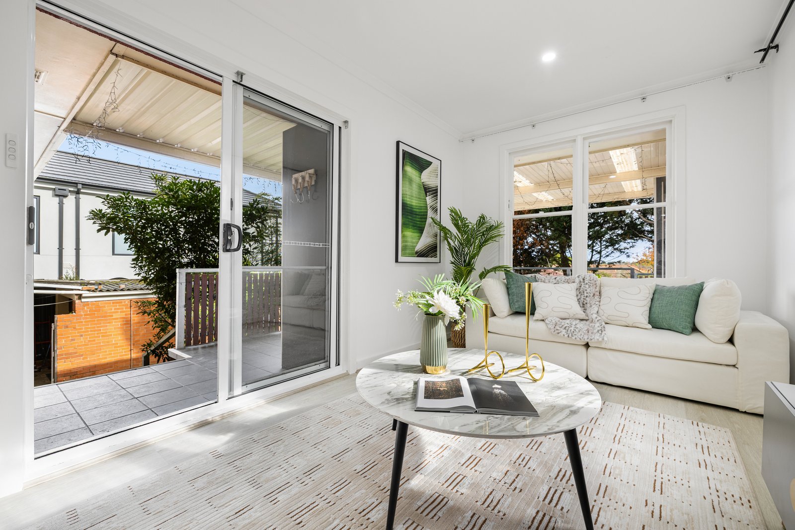 Gallery: 143 Huntingdale Road