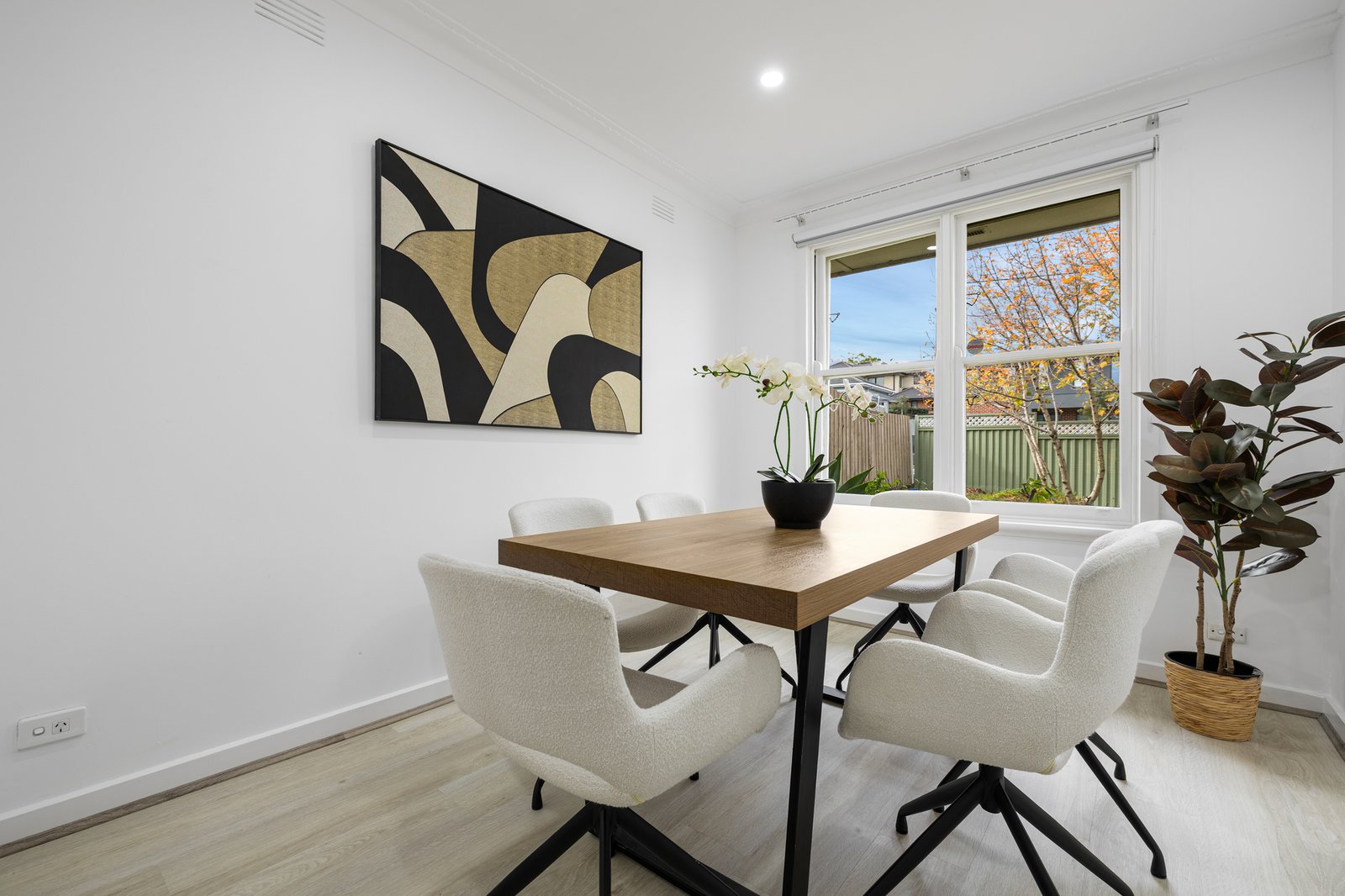 Gallery: 143 Huntingdale Road
