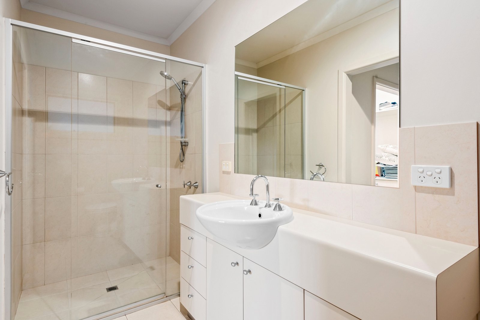 Real Estate and Property in 143 Point Lonsdale Road, Point Lonsdale, VIC