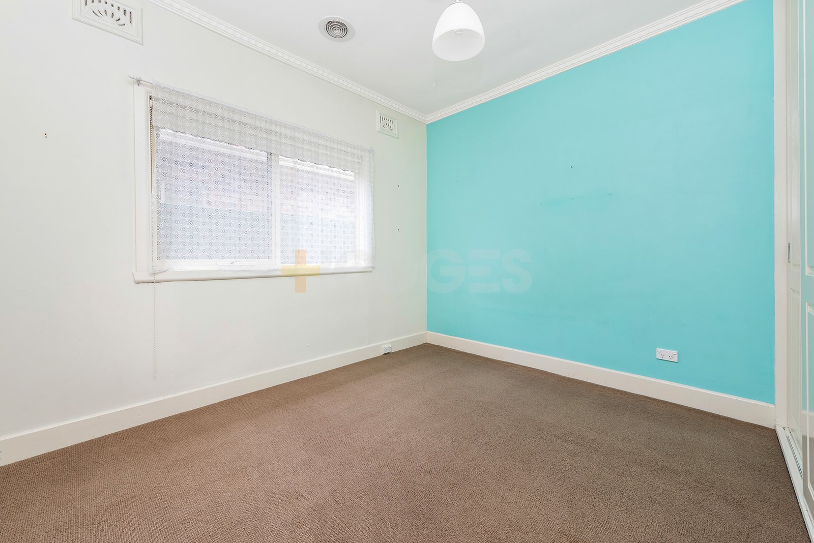 Gallery: 143 Roberts Street