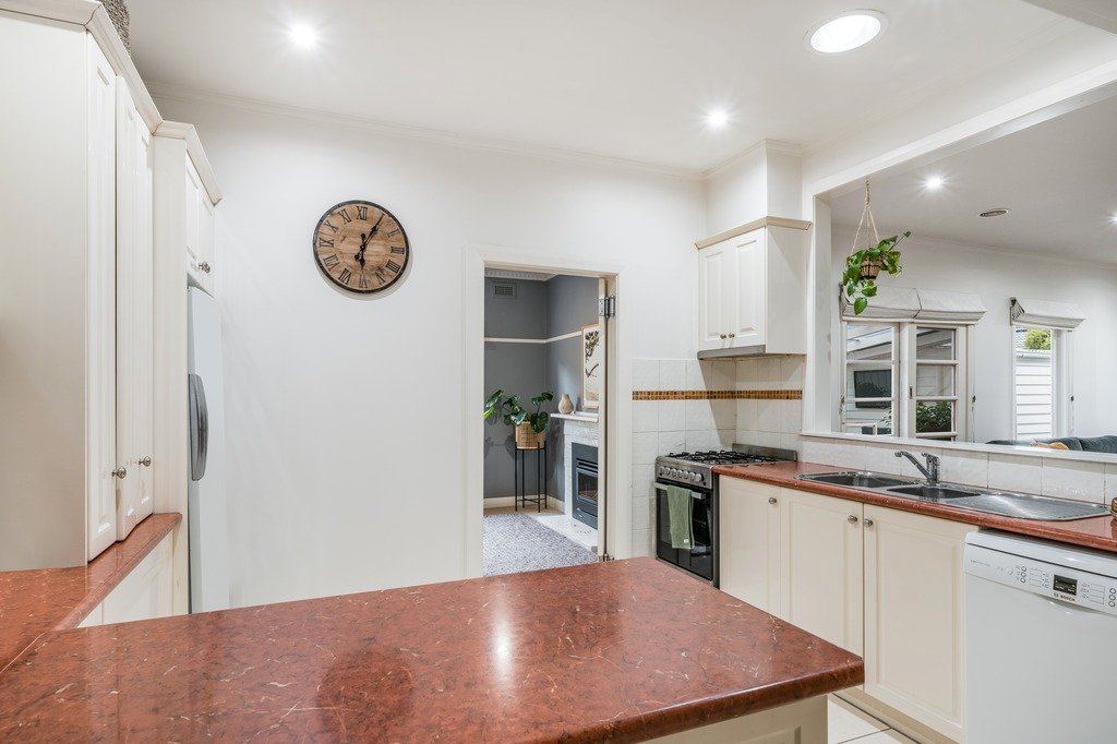 Gallery: 143 Roslyn Road