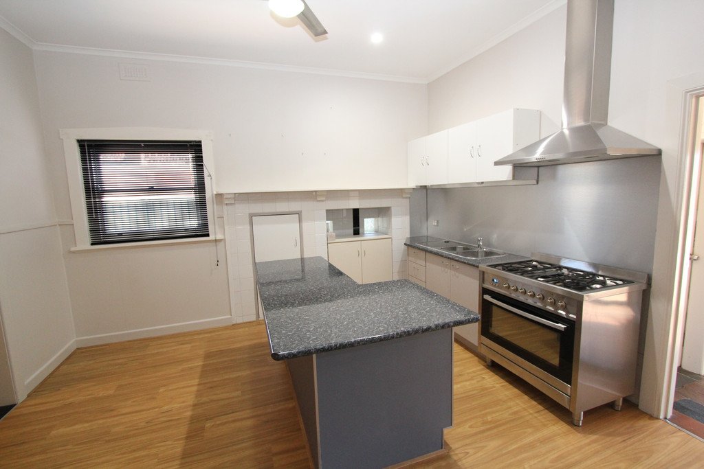 143 Spencer Street SEBASTOPOL 3