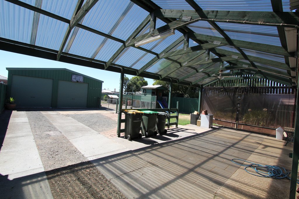 143 Spencer Street SEBASTOPOL 9