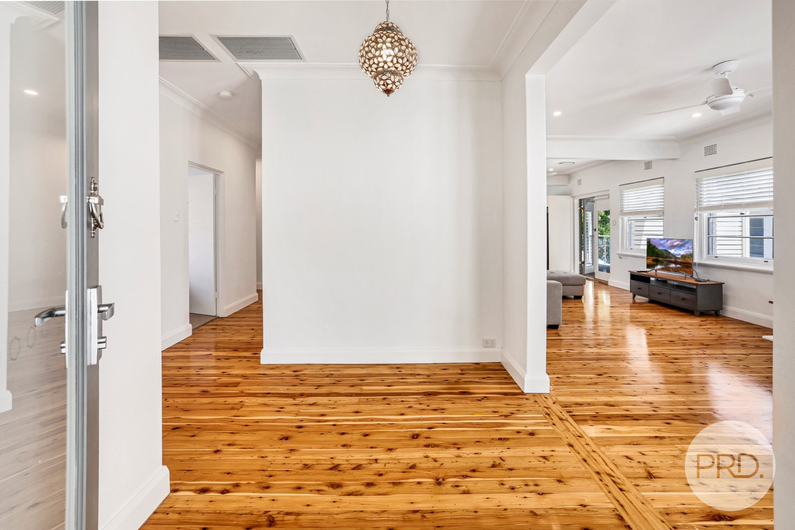 143 Upper Street TAMWORTH 2