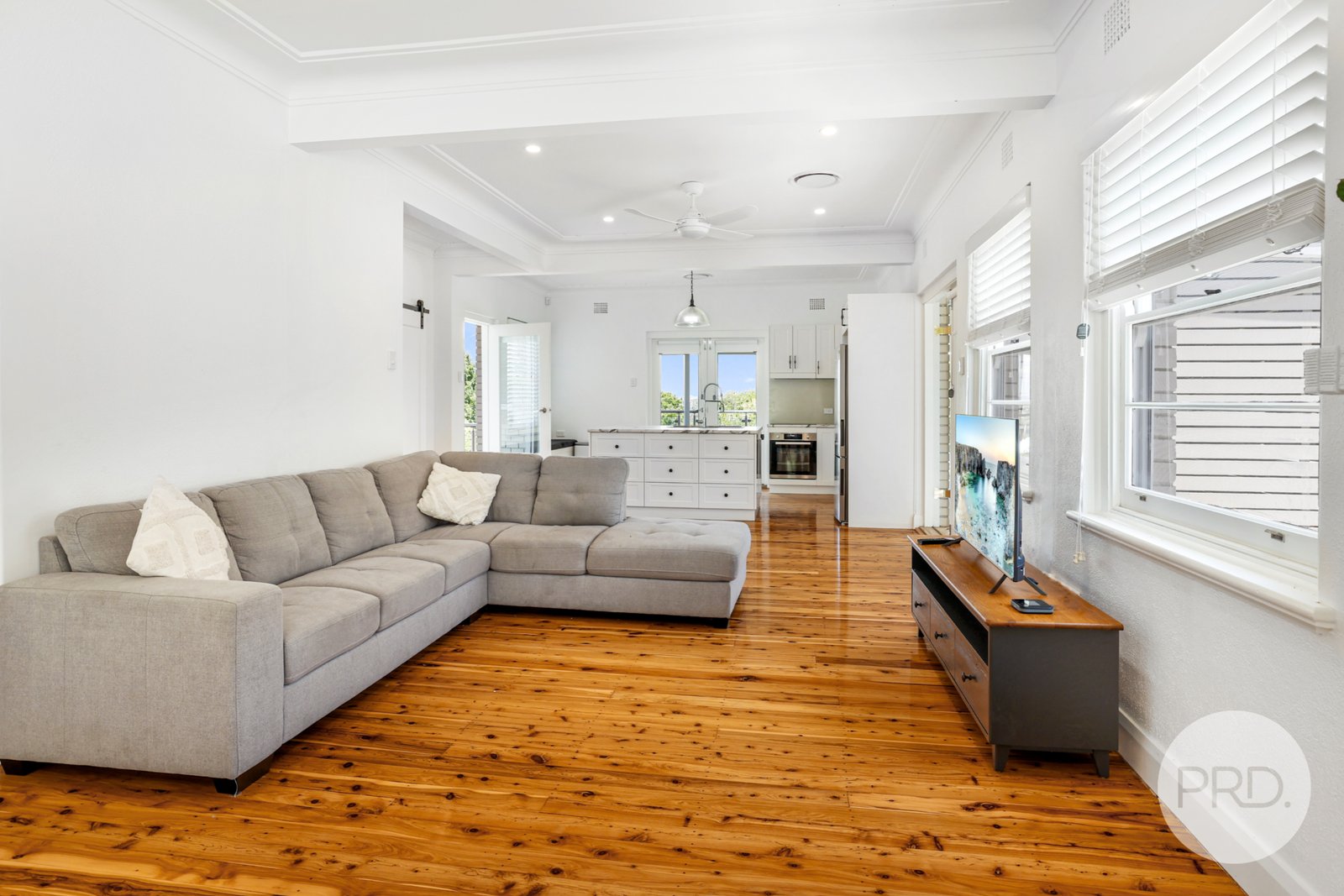 143 Upper Street TAMWORTH 5