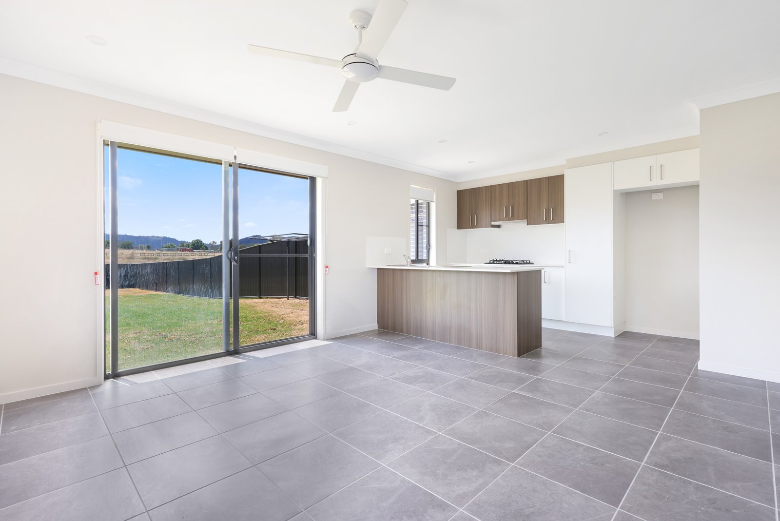 1/43 Wattle Street KOOTINGAL 2