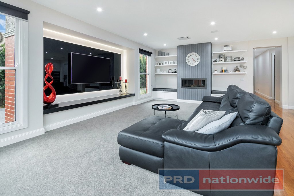 143 Wendouree Parade LAKE WENDOUREE 11