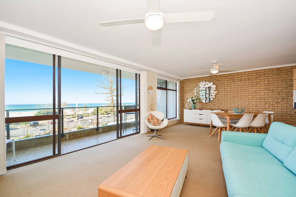 14/32 Musgrave Street COOLANGATTA 2