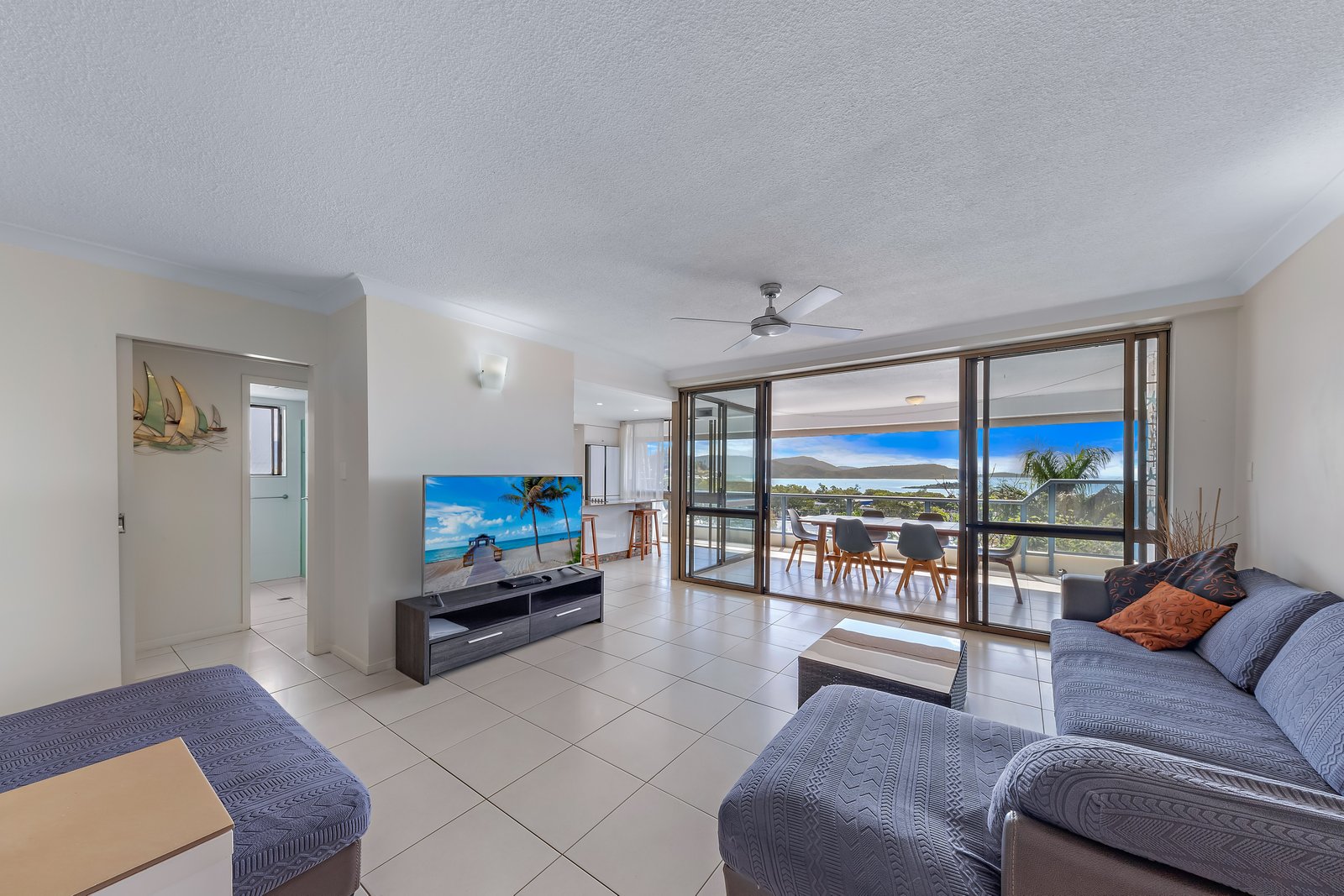 143/6 Eshelby Drive CANNONVALE 1