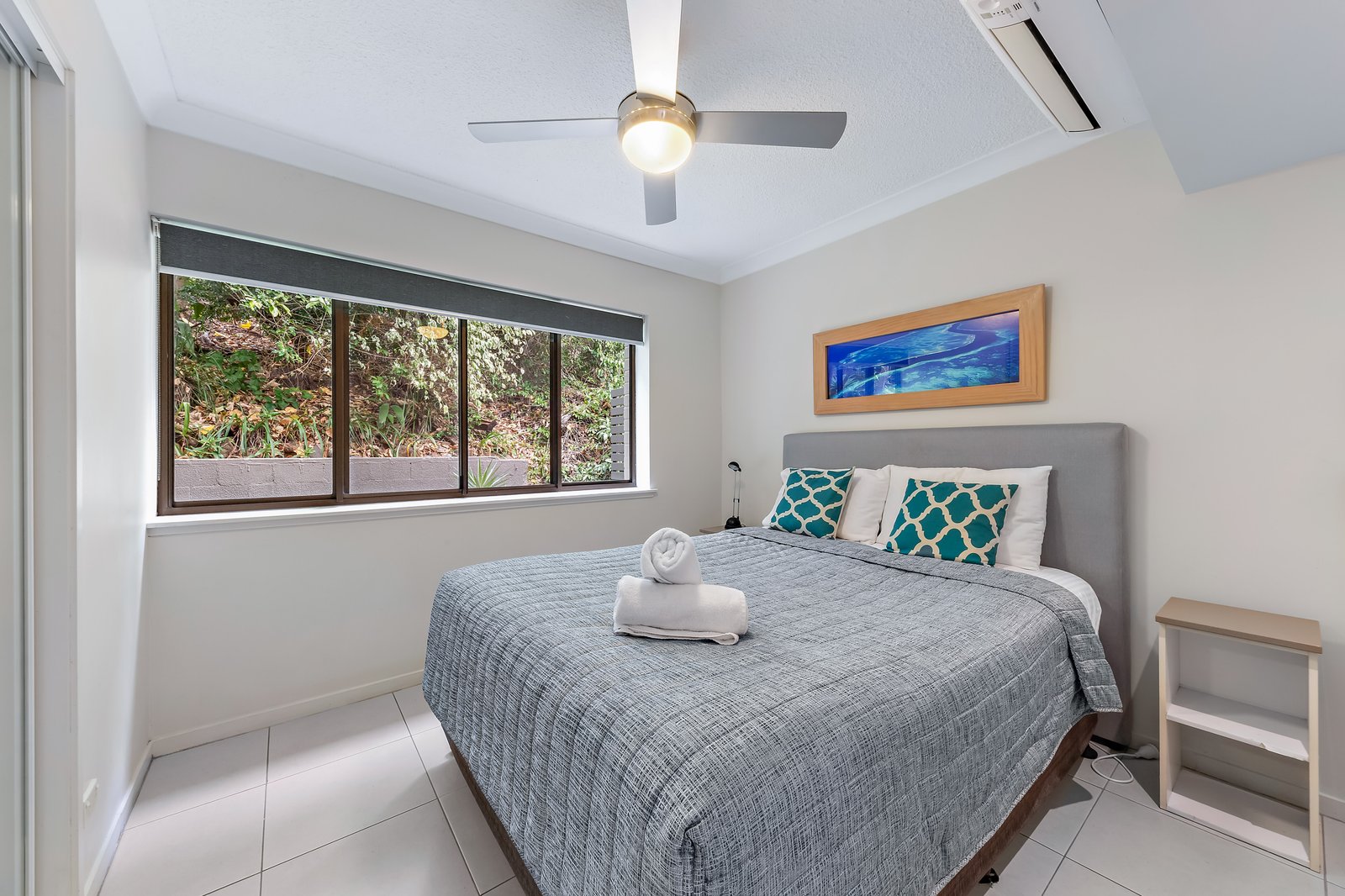 143/6 Eshelby Drive CANNONVALE 9