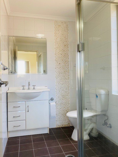 14/384A Railway Parade CARLTON 4