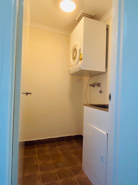 14/384A Railway Parade CARLTON 8