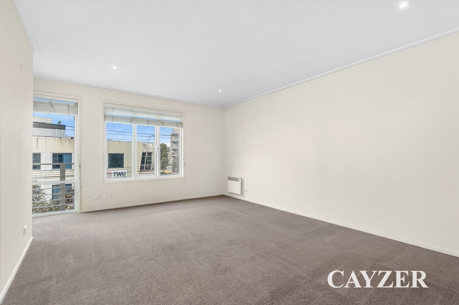 Gallery: 14/39 Esplanade East
