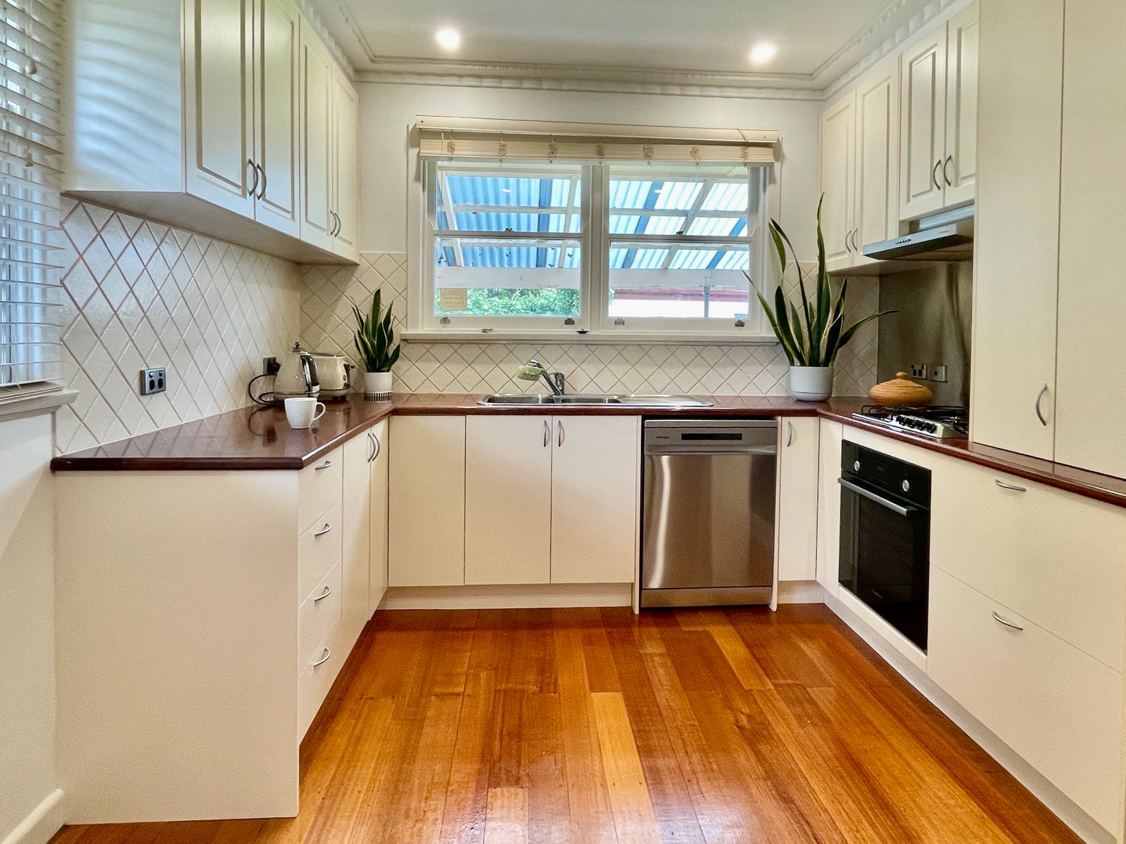 Gallery: 144 Barrabool Road