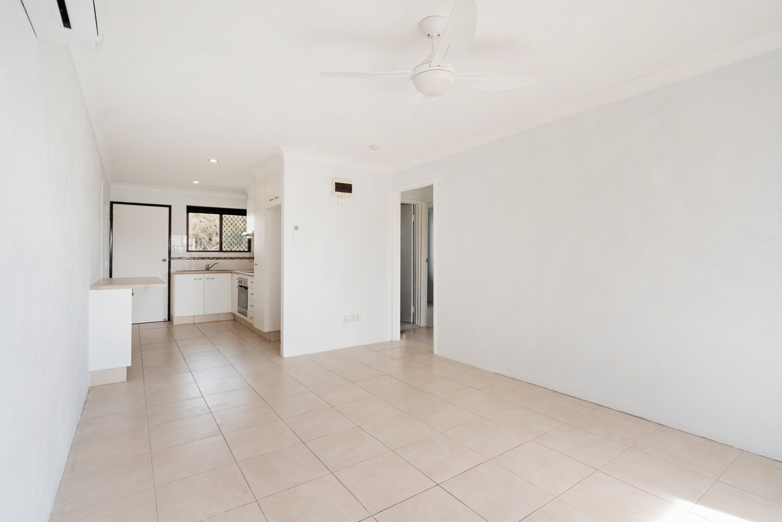 14/4 Boronia Avenue POTTSVILLE 3