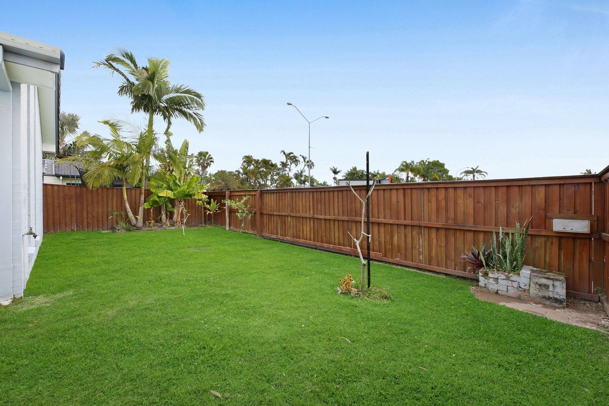 144 Christine Avenue BURLEIGH WATERS 24